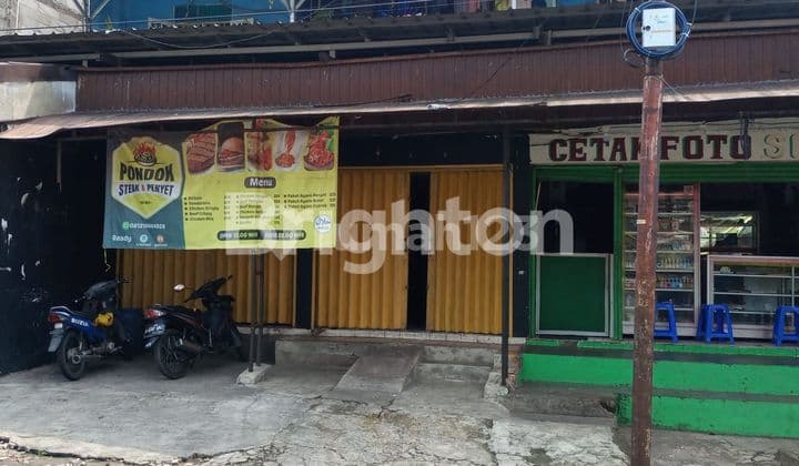 RUMAH 2 LANTAI BISA UNTUK USAHA PASAR REBO JAKARTA TIMUR