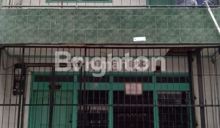 2-STORY READY-TO-OCCUPY HOUSE IN CENTRAL JAKARTA