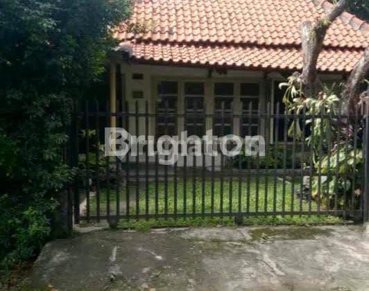 RUMAH NYAMAN SANGAT STRATEGIS DEPAN JALAN BESAR DI CAWANG RUMAH NYAMAN SANGAT STRATEGIS DEPAN JALAN BESAR DI CAWANG