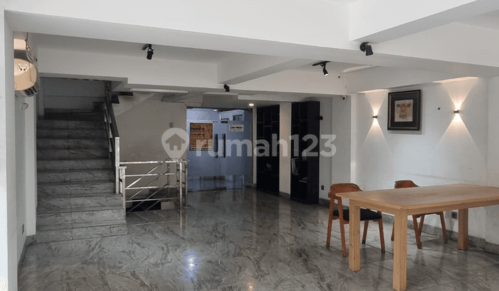 Dijual Gedung 4 Lantai Muara Karang Ruko Hoek Hadap Selatan Barat Nego