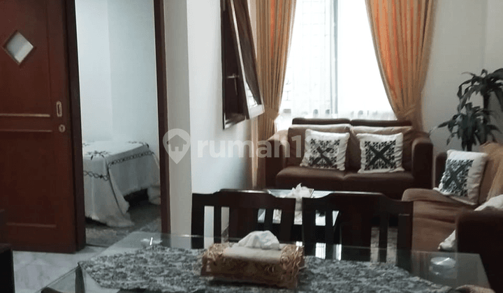 DIJUAL APARTEMEN OASIS MITRA SENEN FULL FURNISHED LOW FLOOR 2BR & 1 RUANG KERJA
