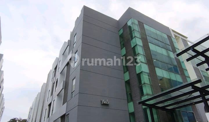 For Rent Studio Apartment , Semi Furnished With Queen Bed, Lippo Karawaci.