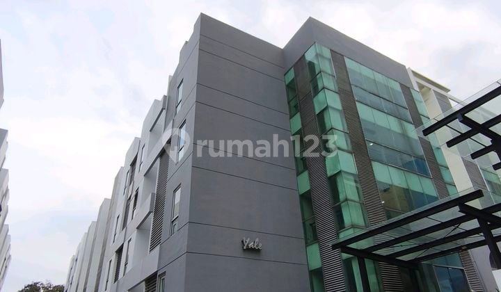 For Rent Studio Apartment , Semi Furnished With Queen Bed, Lippo Karawaci.