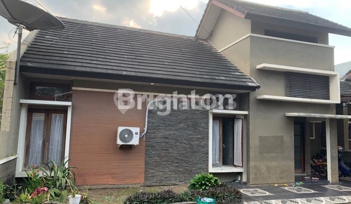 SOLO, GENTAN : RUMAH DALAM CLUSTER PERUMAHAN