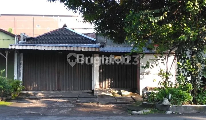 RUMAH LUAS PINGGIR JALAN HONGGOWONGSO COCOK UNTUK KANTOR DAN USAHA