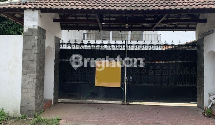 BUILDING/HOUSE/SPACIOUS AND UNIQUE COMMERCIAL SPACE SUITABLE FOR CAFE/RESTAURANT OR OFFICE