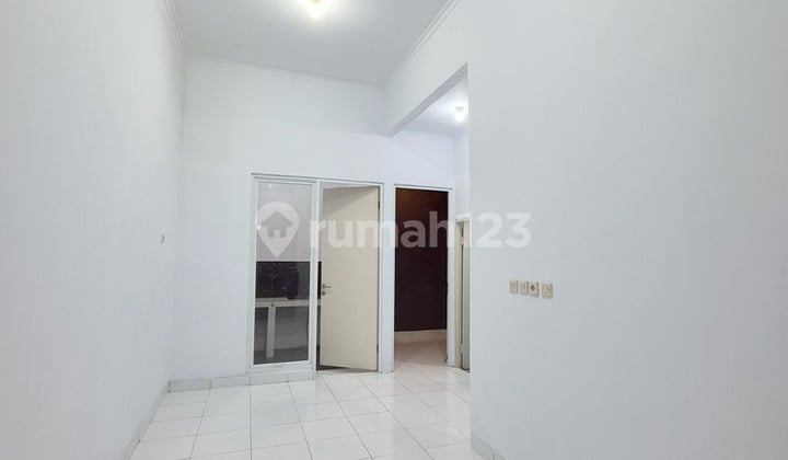 Rumah 1 Lantai Poris Residence, Bebas Banjir