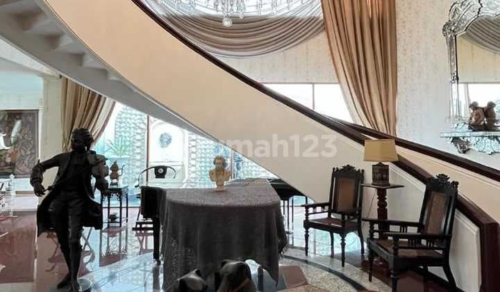 Quick Sale Exclusive Luxury House Simprug Golf