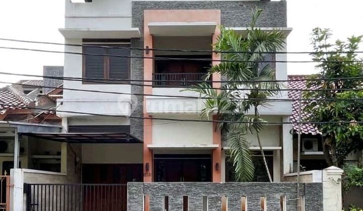For Sale 2-Story House in Raffles Hills