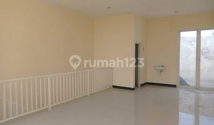 For Sale: Shop House in Kraton Housing Estate, 0 Jalan Raya By Pass Krian, Near Driyorejo Toll Road