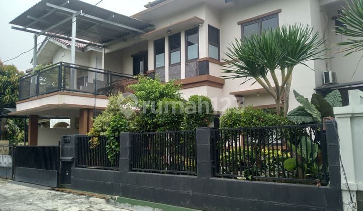 Rumah 2 Lantai Murah SHM di Bintaro Jaksel Jakarta Selatan Strategis Nyaman
