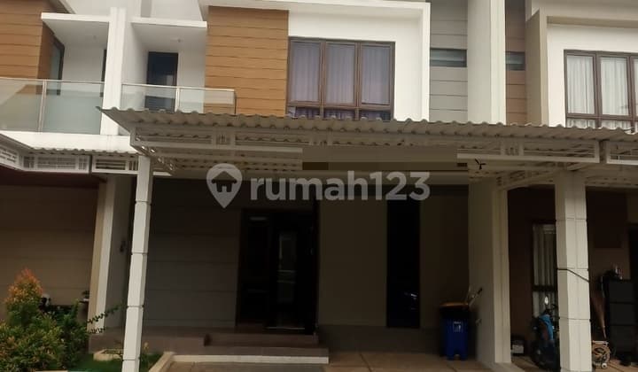 Disewa /Dikontrakin Rumah di Summarecon Bekasi Utara (C1015)