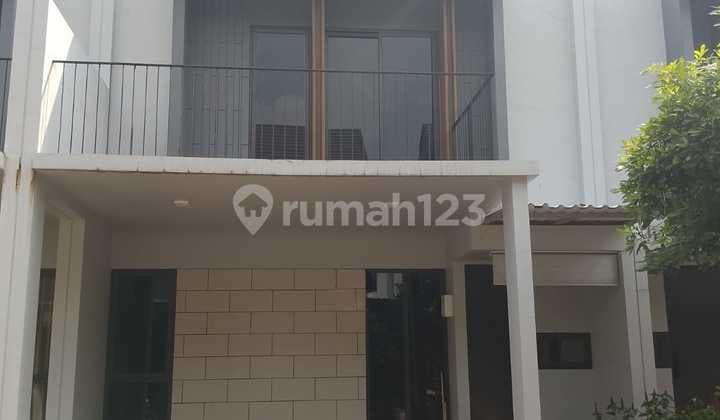 Dijual Cepat Rumah Siap Huni 2 Lantai + Attic Di Wisteria, Cakung