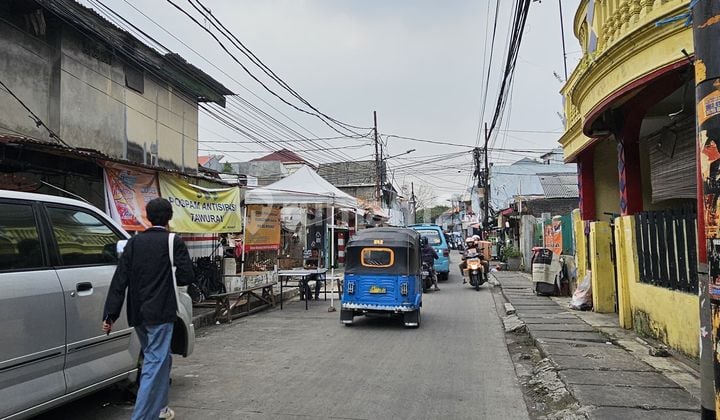 Cheap Sale Old House Land Included in Kramat Senen Jakarta