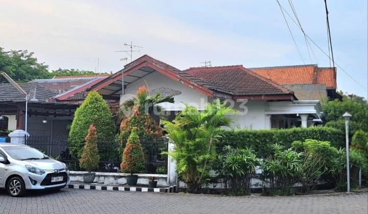 Rumah Wisma Permai Strategis Row 4 Mobil Hitung Tanah Rumah Wisma Permai Strategis Row 4 Mobil Hitung Tanah