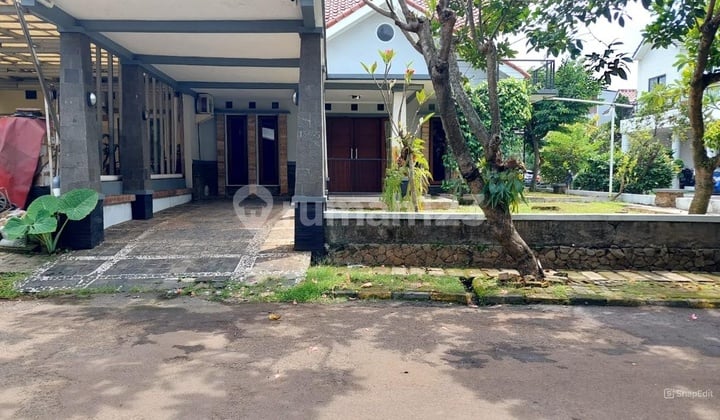 Corner 2-Story House Ready to Occupy Bintaro Cheap