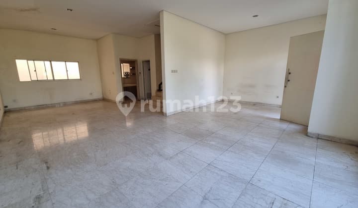 For Rent 3-Storey House PIK 1 Crown Boulevard