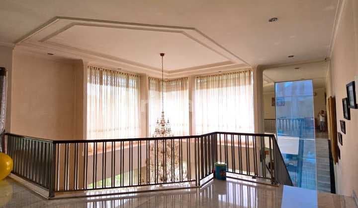 Rumah Intercon Bagus Rapih dan Siap Huni