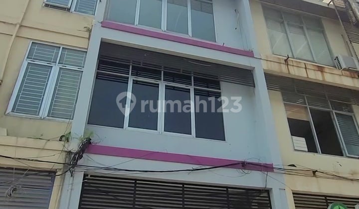 Ruko di Transmart Rungkut Surabaya, Jl. Raya Kali Rungkut, Kali Rungkut, Rungkut, Kota Surabaya, Jawa Timur, Indonesia, 60293, Rungkut