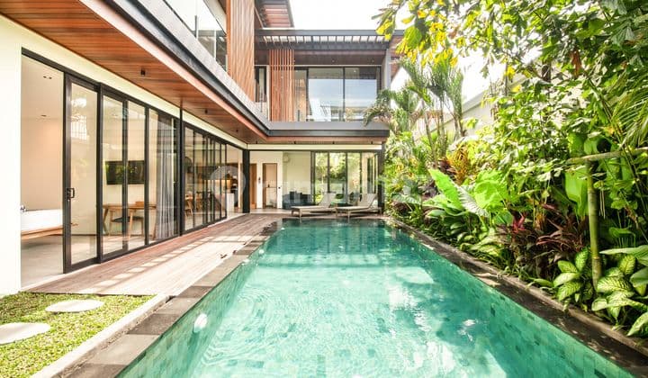 Opulent 5 Bedroom Villa Steps From Lima s Pristine Beach