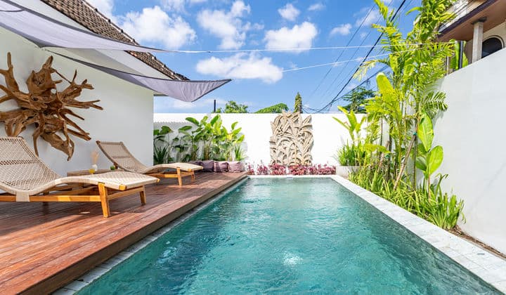 Cozy Two Bedroom Villa Located in Strategic Area of Padonan