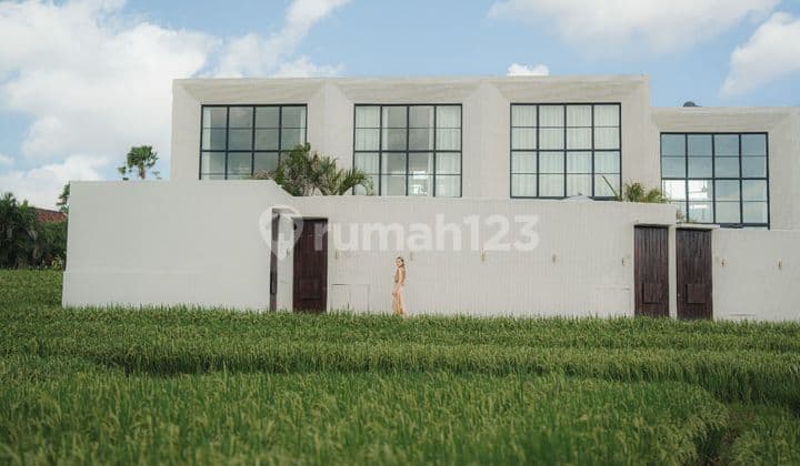 Luxury Greenery style 2 Bedroom Private Villa In Pererenan