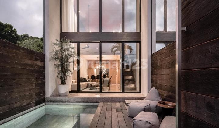 Modern One Bedroom Loft Townhouse for Yearly Rental in Berawa