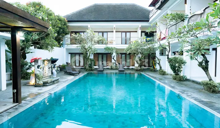 Twenty one Bedroom Hotel With Very Good Roi For Sale In The Heart Of Umalas