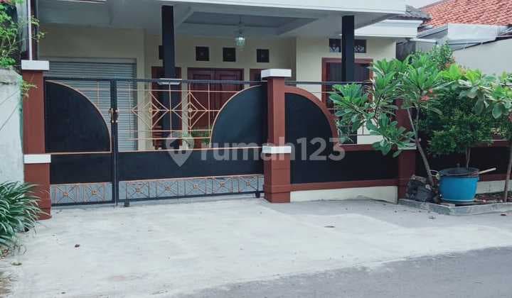 Rumah Tengah Kota Bebas Banjir Lt 308m2