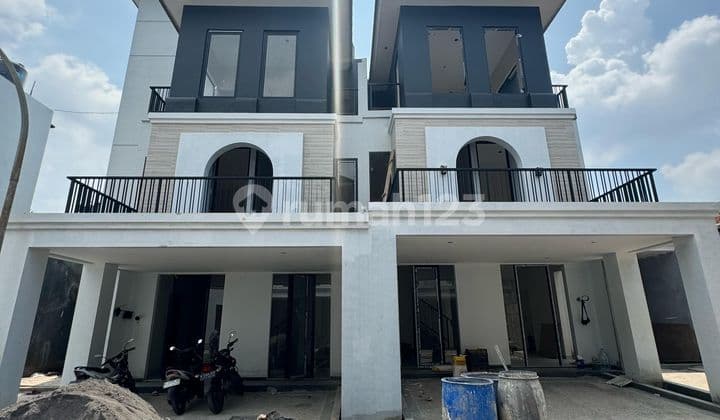 Hunian Siap Huni 3 Lantai 4Kt Dekat Akpol Semarang