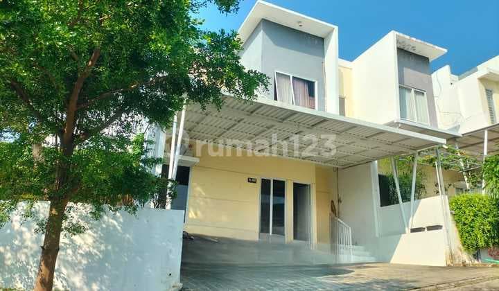 Rumah Second Bagus Di Hunian Eksklusif