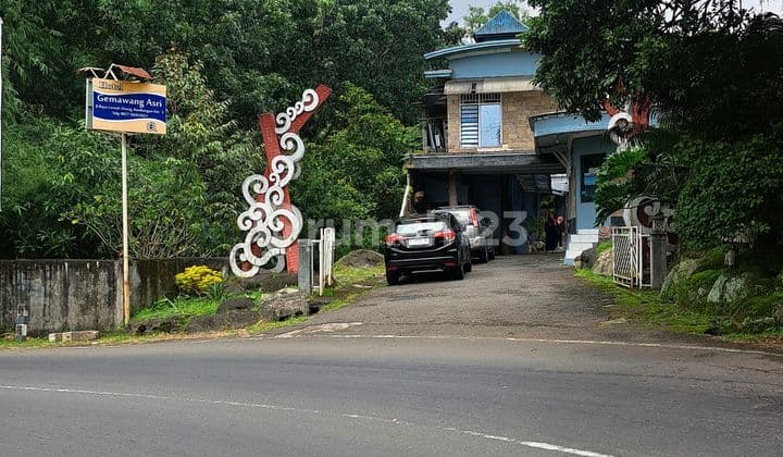 Hotel Second 50.Kt & Km di Bandungan Murah