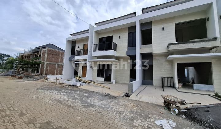 Punya Rumah Serasa Villa View Pegunungan