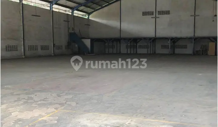 Good Ready-to-Occupy Warehouse in Cimareme, Bandung