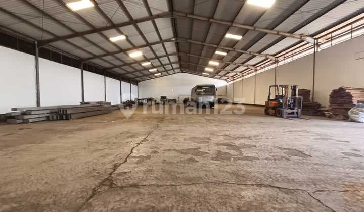 Warehouse at Leuwigajah Roundabout, Jl. Mahar Martanegara, Utama, South Cimahi, Cimahi City, West Java, Indonesia, 40533, Central Cimahi 1500.0 m² Certificate of Ownership Unfurnished