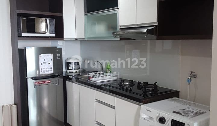 Apartemen 2 Kamar Tidur Casa Grande Bagus Furnished Dekat Mall