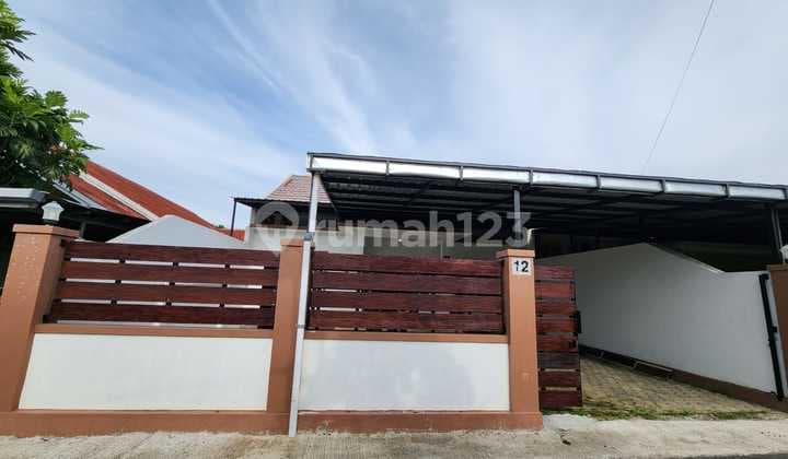 DI SEWAKAN RUMAH MEWAH LUAS LOKASI PUSAT KOTA 5 MENIT DARI LIPPO MALL KOTA KUPANG NTT