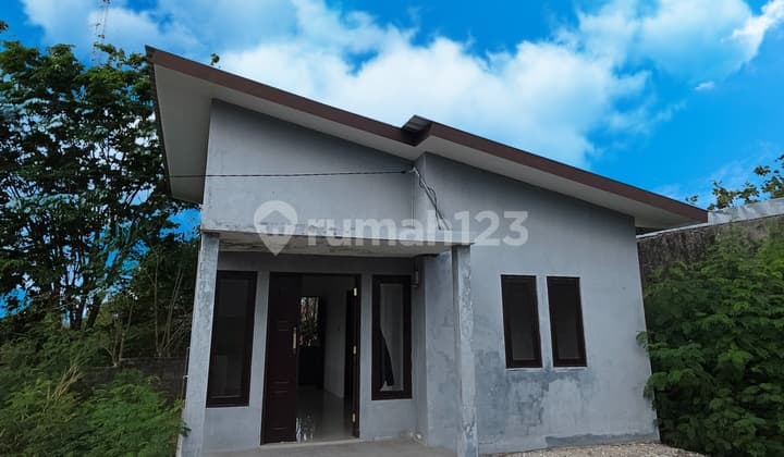 DI JUAL RUMAH DAN TANAH SUPER LUAS LOKASI STRATEGIS COCOK UNTUK INVESTASI AREA SIKUMANA KOTA KUPANG NTT