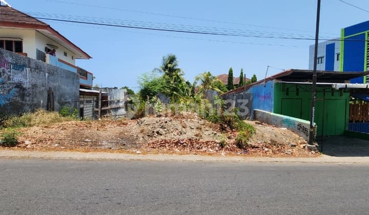 FOR SALE: CHEAP LAND IN STRATEGIC LOCATION, SUITABLE FOR BUSINESS AND BOARDING HOUSES, IN THE MAYORAL AREA OF KUPANG CITY, NTT