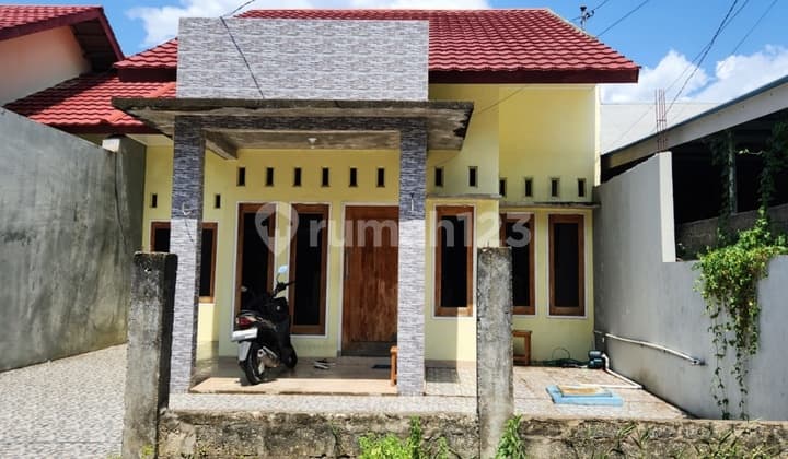 DI JUAL RUMAH MURAH TYPE 80 LOKASI STRATEGIS AREA LILIBA KOTA KUPANG NTT