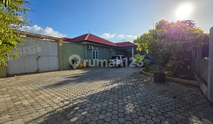 DI SEWAKAN RUMAH SUPER MENARIK LOKASI STRATEGIS AREA KOTA KUPANG NTT