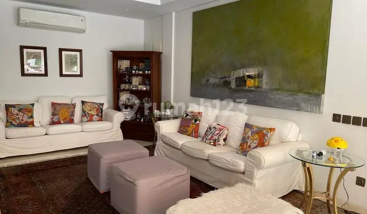 Hook House 3-Storey Building Area With Attic Room in Pesanggrahan