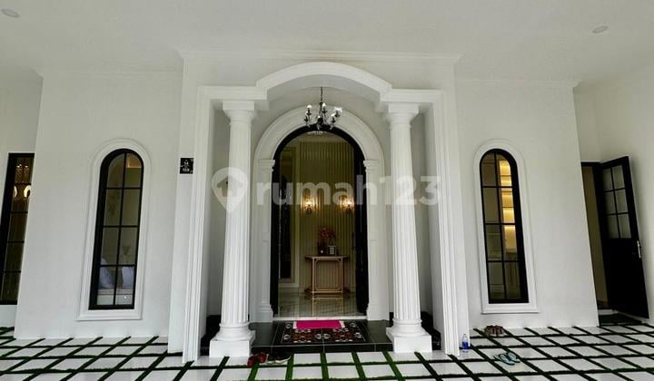 Rumah Mewah New Full Furnished Interior Cantik di Pondok Indah