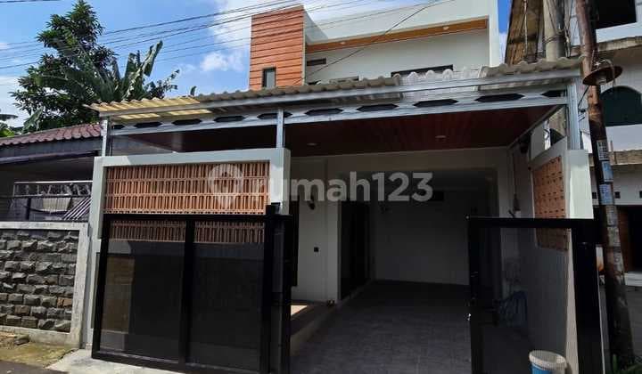 Rumah Minimalis di Cikini Bintaro Siap Huni, Strategis Dekat ke Rs International, ke Mall Lotte Bintaro, KRL Stasiun Jurang Mangu, Pasar Modern, 3 Kamar Tidur