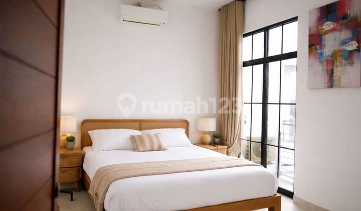 Villa Fully Furnish dengan Private Pool Dekat Bandara di Seminyak