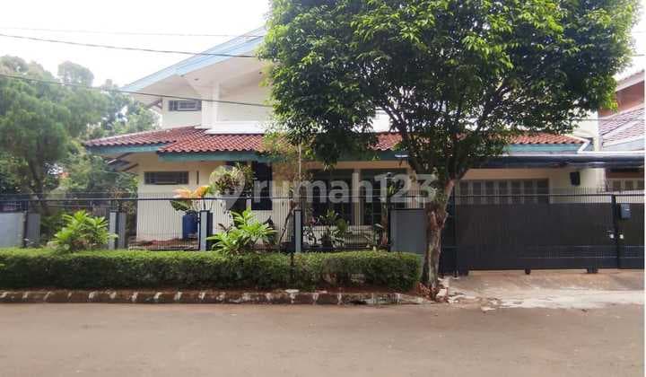 Rumah Hoek Lama Terawat Di Bintaro Jaya Sektor 9