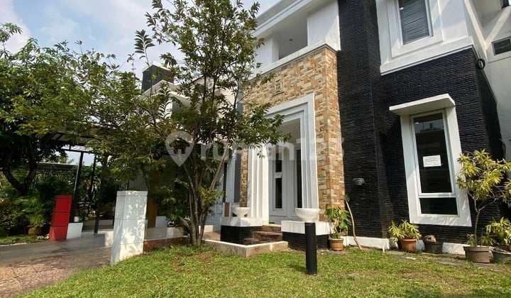 Beautiful 2-Story House in a Serene Environment Within a Cluster at Graha Raya Bintaro