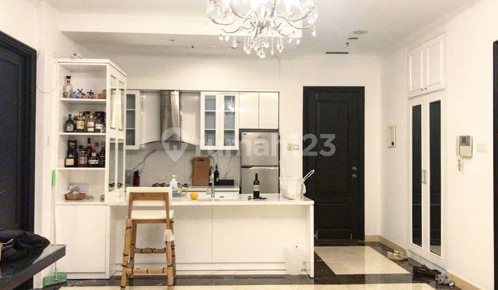Disewakan Apartemen Bellagio Mansions 2 BR dengan Luas 111 m2 di MEGA KUNINGAN