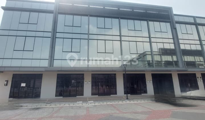 Cheapest for Sale Brand New 3-Storey Shop House in PIK2, Double Frontage Shop House with Lake View