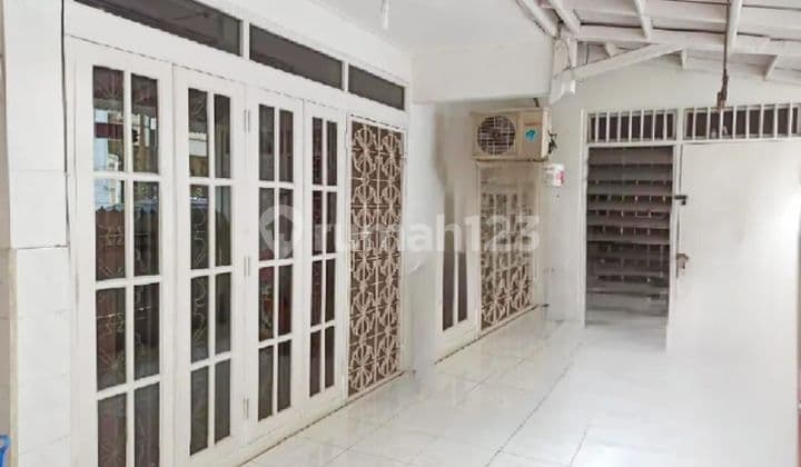 Rumah 1 1/2 Lantai di Sunter Agung, Lokasi Strategis, Cocok Bangun Kost2an
